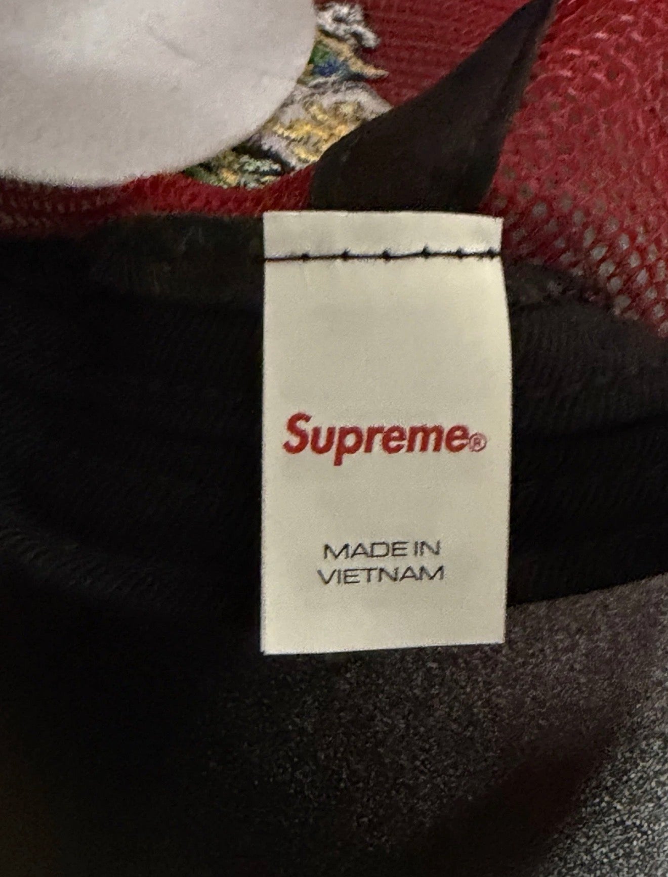 Supreme Vincitore Assoluto Crest Mesh Trucker Hat — NWOT